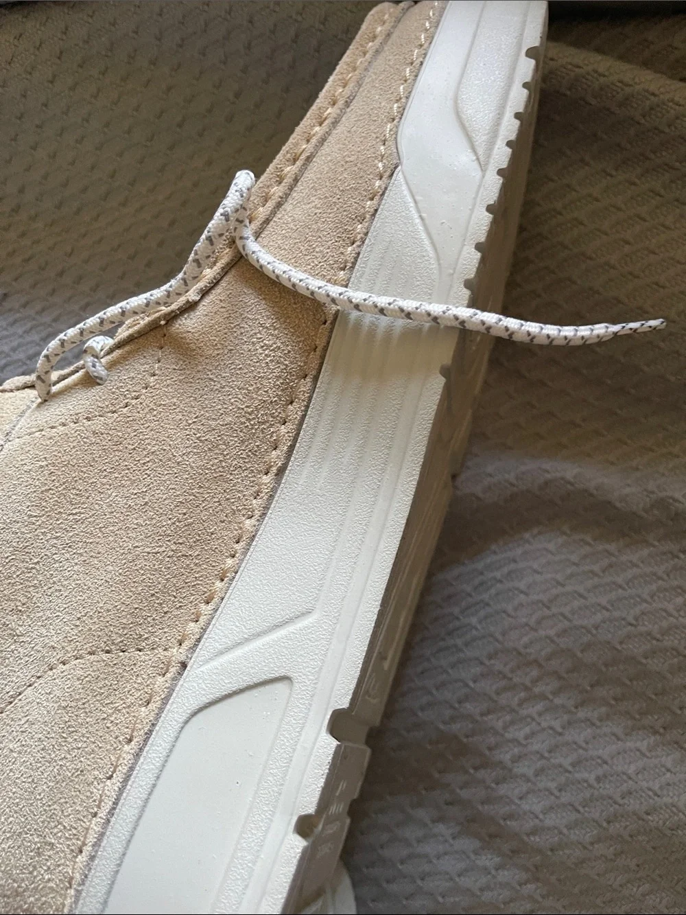 Clarks Men's Suede Chukka Boots in Light Tan